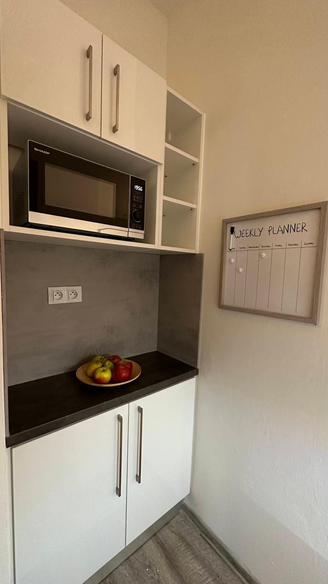 Apartman S Balkonem U Parku & 15 Minut Do Centra Brno Ngoại thất bức ảnh